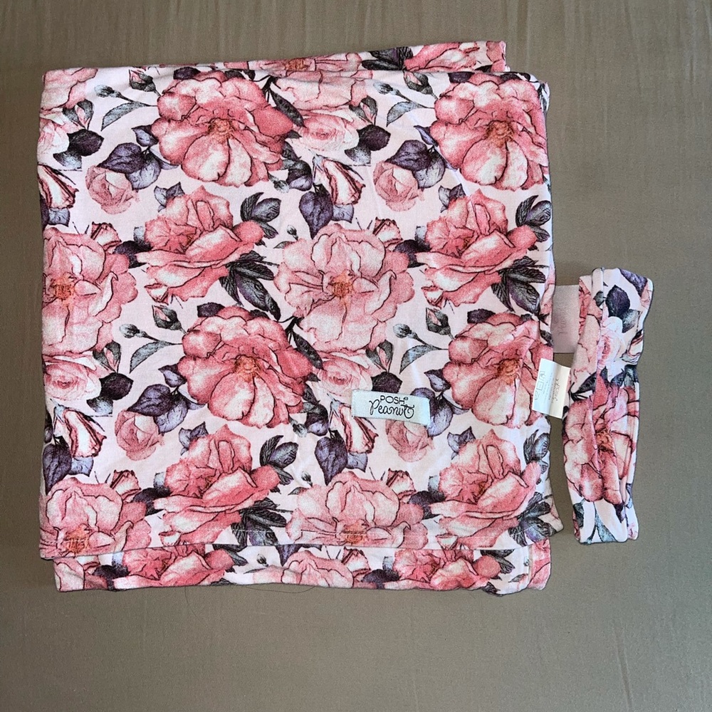 Posh Peanut swaddle set